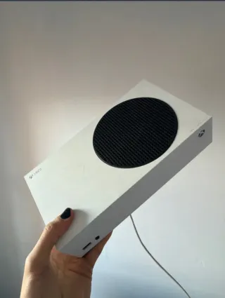 Xbox Series S + Mando + Base