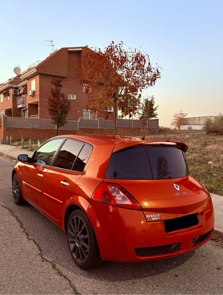 Renault Megane sports 225 cv