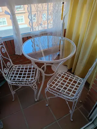 Mesa y 2 Sillas Jardín Vintage Blanca