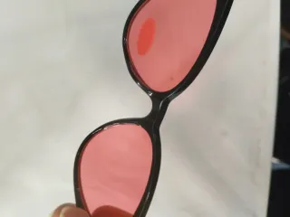 Gafas de sol ojo de gato rojas