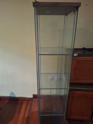 Armarios y estanterías