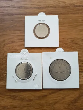 Lote 3 Monedas Emiratos Árabes.
