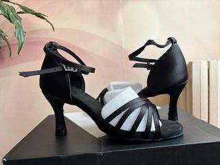 Zapatos de baile satinados negros