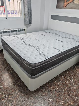 Liquidación stock de muebles