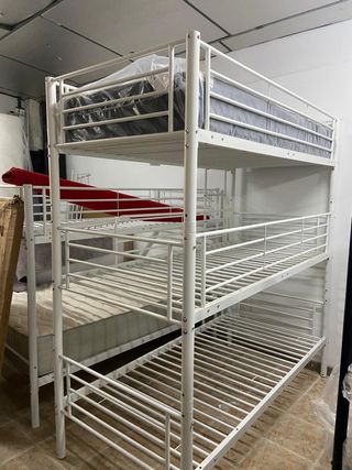 Literas triples metálicas blancas