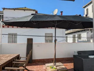Sombrilla grande para terraza o jardín. Ancho 4x3m