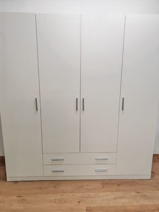 Liquidación stock muebles