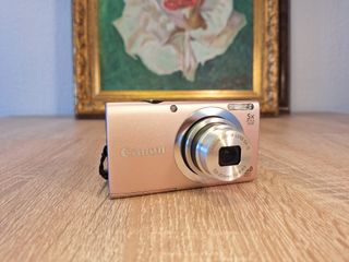 Cámara Digital Canon PowerShot A2400 IS 16MP