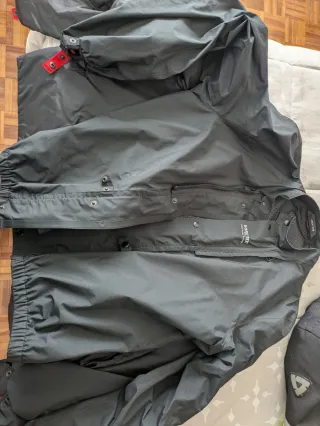 Chaqueta Moto Revit Gore-Tex Negra y Amarilla.