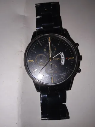 Reloj Geneva Negro y Plateado Nuevo