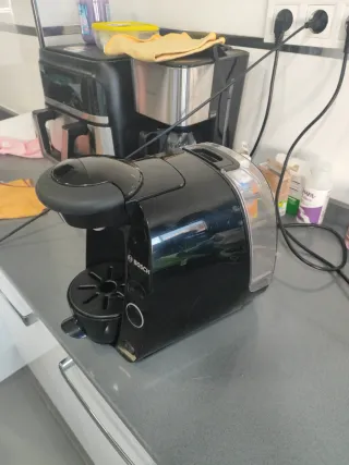 Cafetera Tassimo Bosch Negra