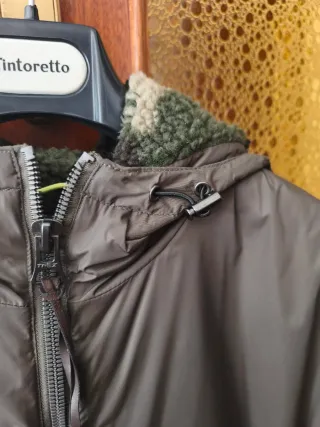 Abrigo Trez Verde Oliva con Capucha