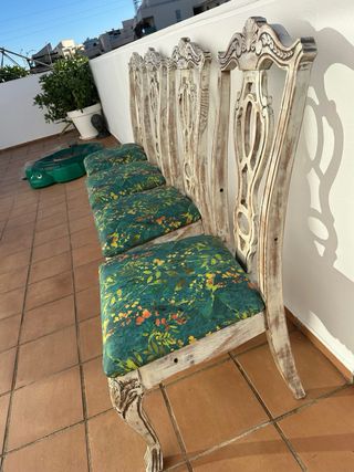 Juego de 4 sillas estilo antiguo
