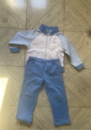 Conjunto deportivo infantil Nike