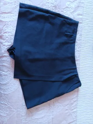 Falda pantalón negra de traje