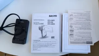 Câmara Sanyo Xacti CA9 à prova de água completa