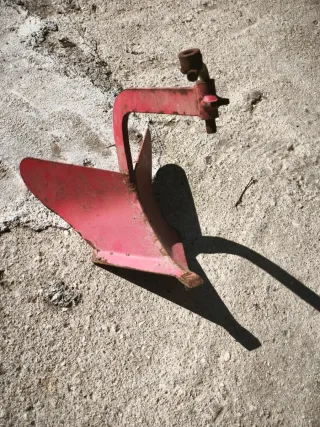 Arado para motocultor