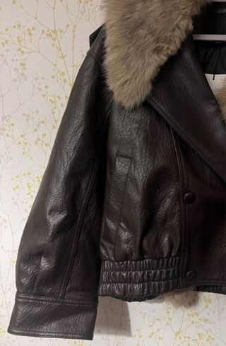 Cazadora efecto piel con cuello pelo nueva marrón