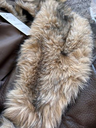 Cazadora efecto piel con cuello pelo nueva marrón