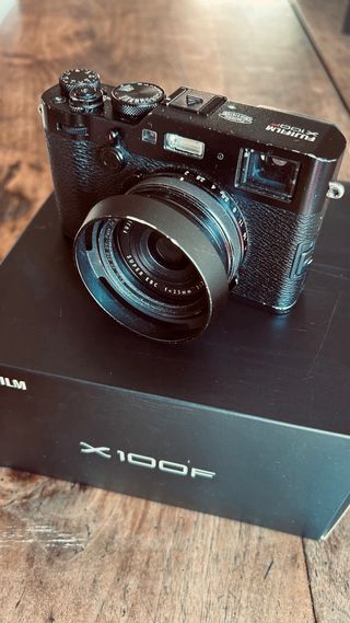 Fujifilm X100F Cámara Digital Negra