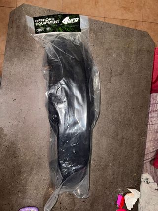 Guardabarros delantero Husqvarna CR/WR