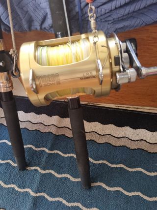 2 cañas pesca Shimano 50lb con carretes