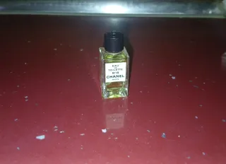 Miniatura Perfume Chanel N°19 Eau de Toilette