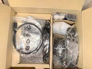 Nikon Zf Kit 40/2 SE + Grip + Batería Extra + adap