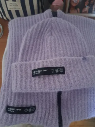 Conjunto gorro y bufanda niña lila