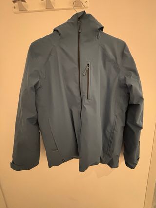 Pantalones de esquí con tirantes y chaqueta