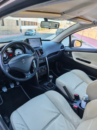 207cc Descapotable edición Allure Sport