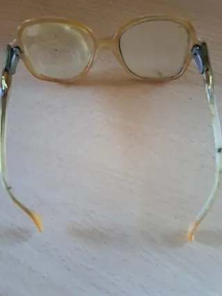 Occhiali vintage gialli