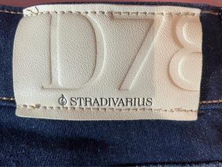 Pantalón vaquero Stradivarius D78 –Talla 34