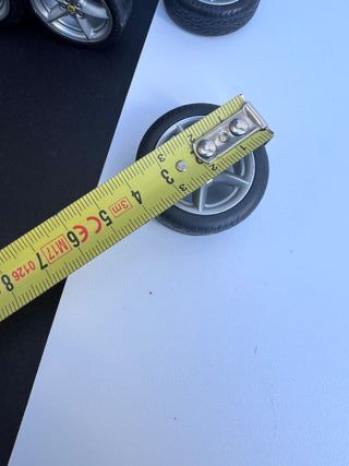 Lote Ruedas 1/18 Ferrari Dioramas Repuesto