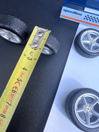 Lote Ruedas 1/18 Ferrari Dioramas Repuesto