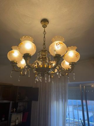 Lámpara de techo antigua dorada en forma de araña