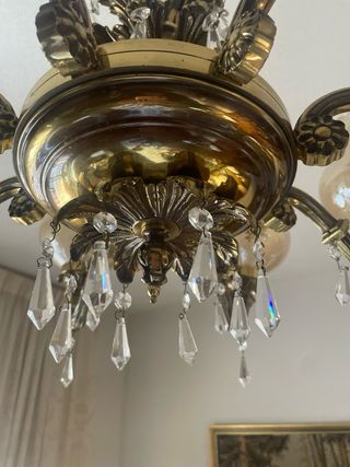 Lámpara de techo antigua dorada en forma de araña