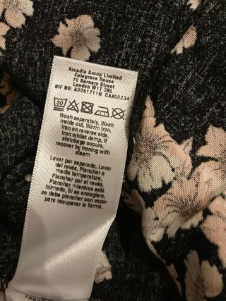 Mono largo floral negro y rosa