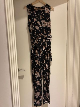 Mono largo floral negro y rosa