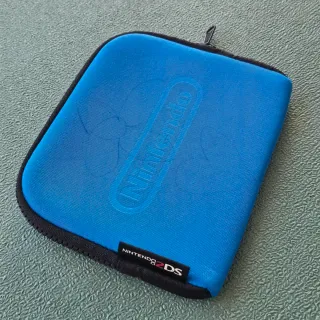 Consola 2DS + 8 juegos 3DS y funda Nintendo