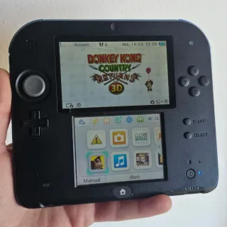 Consola 2DS + 8 juegos 3DS y funda Nintendo