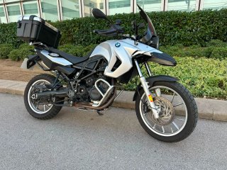 BMW GS 650F  ( 800cc )