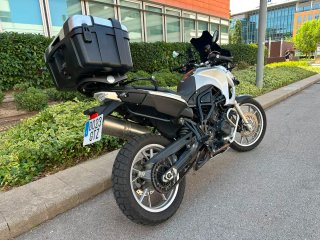 BMW GS 650F  ( 800cc )