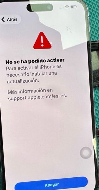 iPhone 14 Pro Max Morado