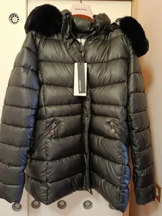 Giubbotto Sandro Ferrone nero con cappuccio