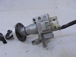 Yamaha 29421 boton arranque tricity 125 .