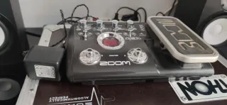 Amplificador Ibanez BSA10 + Zoom G21U