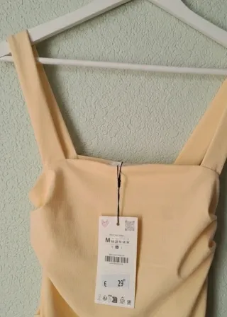 Vestido midi Zara amarillo Talla M