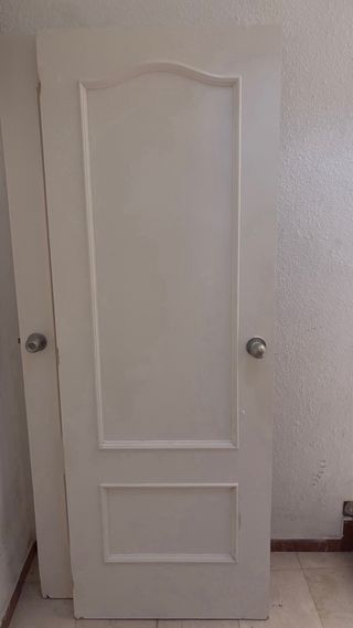 3 puertas modernas, 1 con cristales