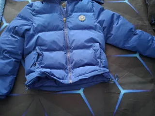 Cazadora de plumas azul oscuro talla XS y S